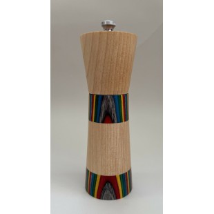 Salière en érable et lamelles d'érables teintes