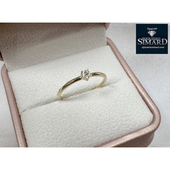Bague 10 k cz