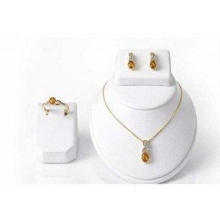 Pendentif, boucles d'oreilles et bague en or 10 k...