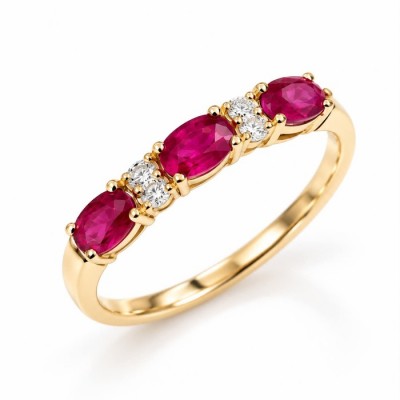 Bague à diamants canadiens