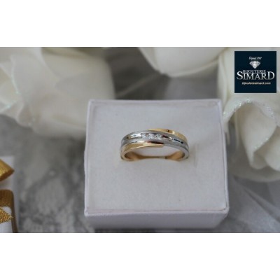Bague à diamants