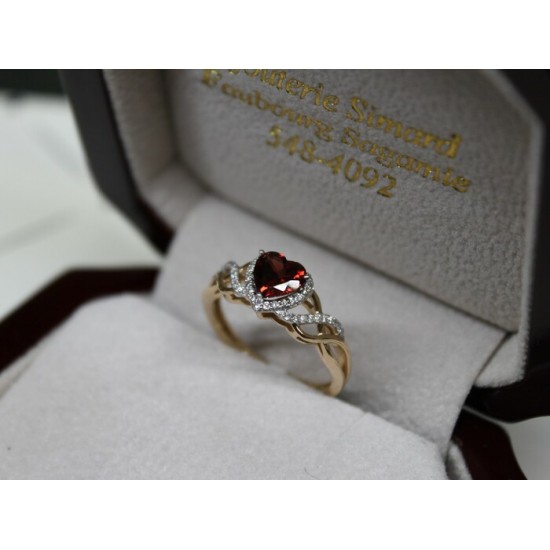Bague à diamants