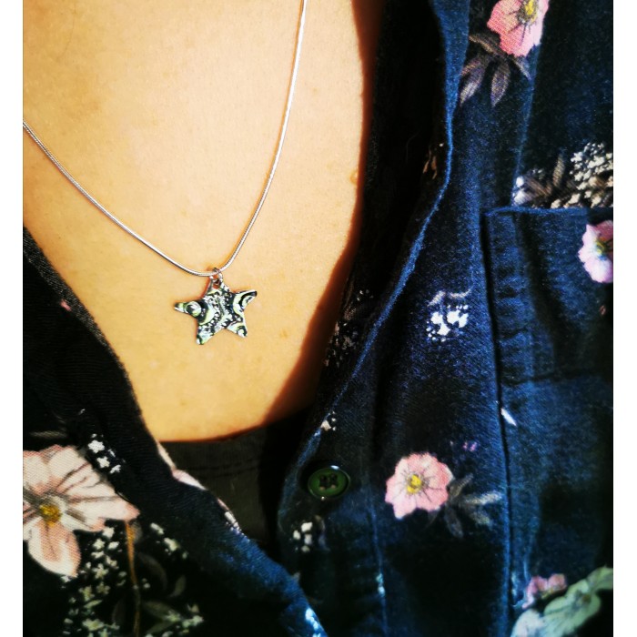 P63-Pendentif «À chacun son étoile», petite étoile en argent sterling avec empreinte d'un coquillage d'oursin de mer