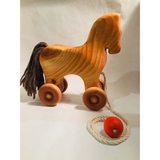 Cheval à tirer sur roulette