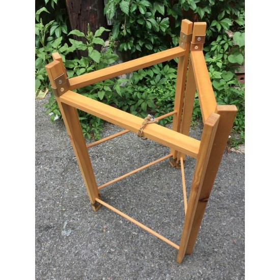 Structure de bois franc pliable (petite)