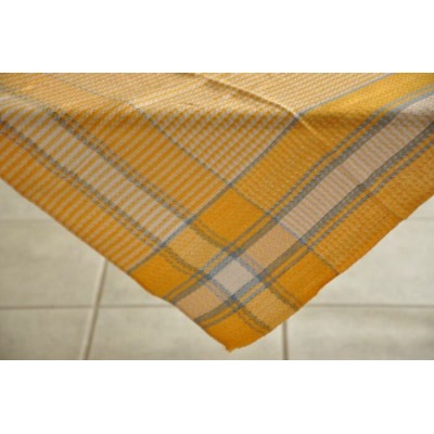 Petite nappe carrée rayonne jaune orangé couleur éclatante