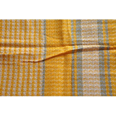 Petite nappe carrée rayonne jaune orangé couleur éclatante