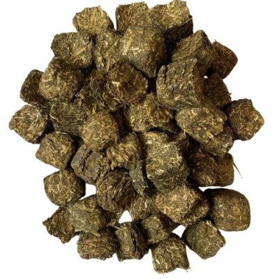 Cubes de luzerne, emballage économique de 1000 g