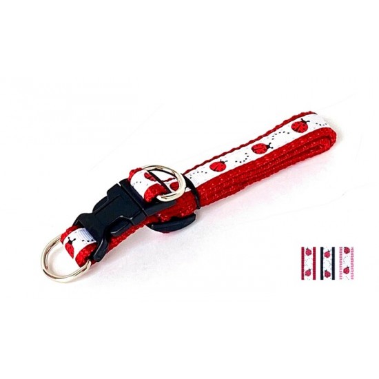 Collier 5/8'' à motifs Coccinelle avec boucle de plastique