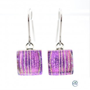 Boucles d'oreilles pendantes en verre dichroïque 