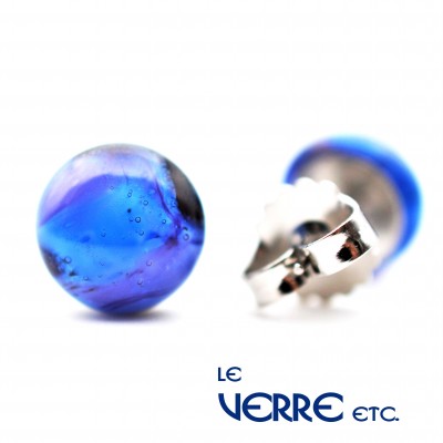 Boucles d'oreilles teintes de bleu et violet 