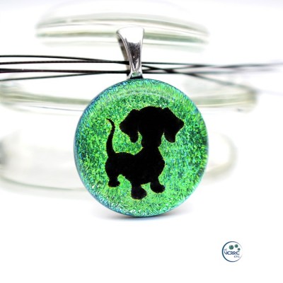 Pendentif en verre dichroïque ( chien-teckel )