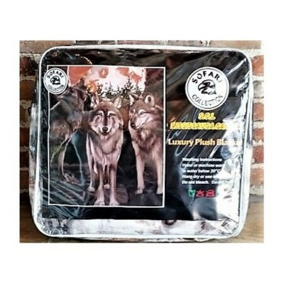 Couverture Trois Loups sous la lune en peluche