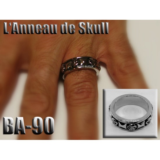 Ba-090, Bague tête de mort L'anneau de Skull...