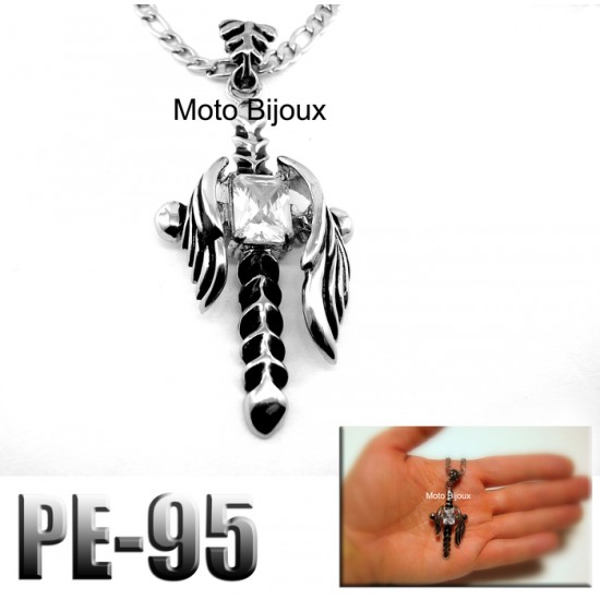 Pe-095, Pendentif Croix Ailée , Pierre claire, acier inoxidable ( Stainless Steel )