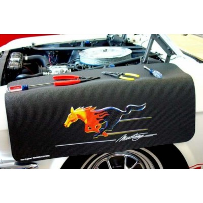 Protege Aile Fender Gripper 34''x22'' Logo Cheval Flambé 