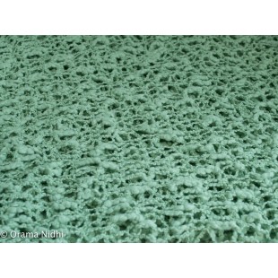 Poncho vert lichen crocheté 
