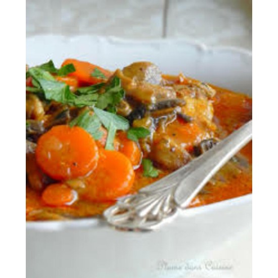 Poulet aux carottes et aux champignons