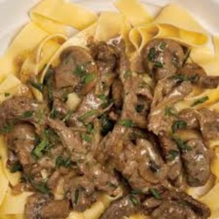 Boeuf Stroganoff avec nouilles aux oeufs