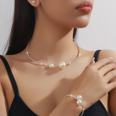 Perle Stellaire – Ensemble Collier, Bracelet et Boucles d'Oreilles