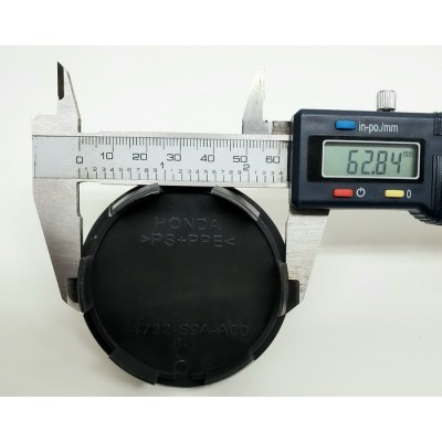 Center cap pour mag  Honda Civic    ( Noir et rouge )
