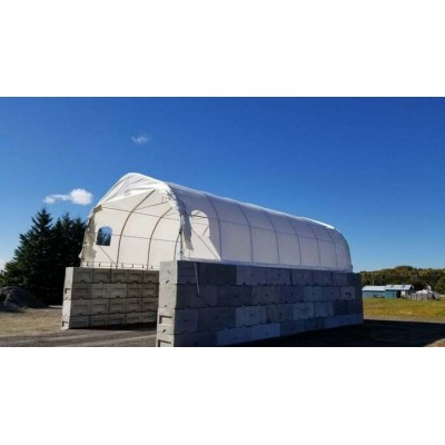 Abri d'auto 20' x 40'