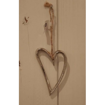 Coeur en métal au fini rouille