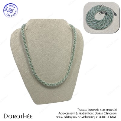 Collier Dorothée en soupçon de vert