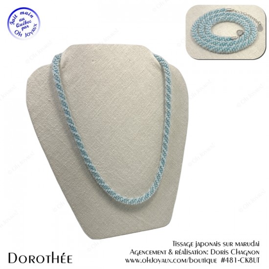 Collier Dorothée en soupçon de bleu