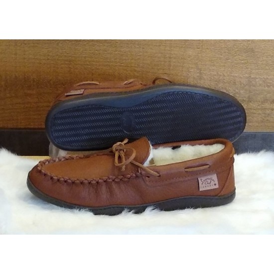 Eugène Cloutier - Mocassins en cuir d'orignal...
