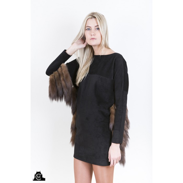 ROBE en suède avec fourrure de zibeline ROBE en suède avec fourrure de zibeline