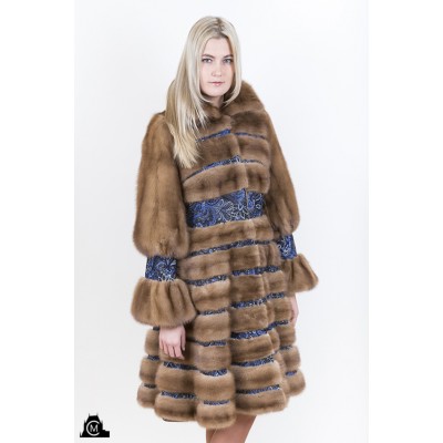 MANTEAU en fourrure de vison avec suede imprimé