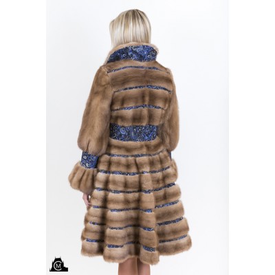 MANTEAU en fourrure de vison avec suede imprimé
