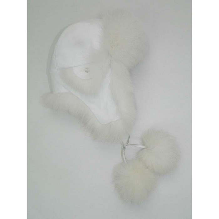 CHAPEAU en fourrure de renard blanc CHAPEAU en fourrure de renard blanc