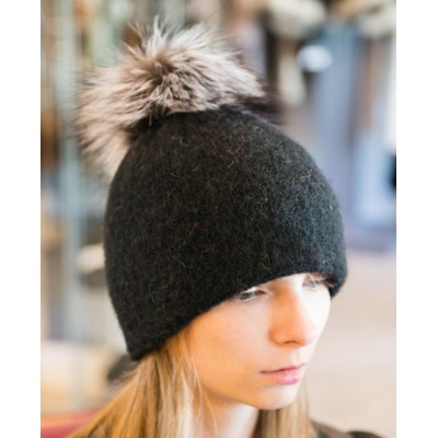 Pompon en  fourrure detachable