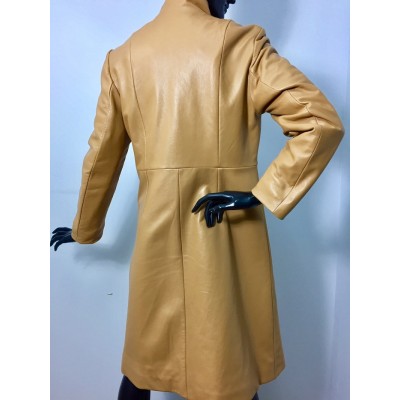 Manteau en cuir beige 