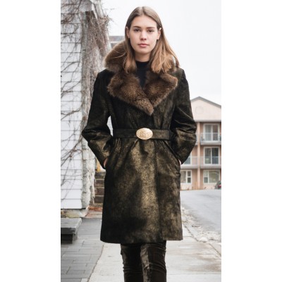 Manteau en suède doré et fourrure de pékan