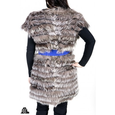 Veste en fourrure de renard argenté avec bandes de cuir
