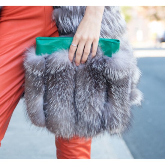 Sac à main mini en fourrure de renard indigo Sac à main mini en fourrure de renard indigo