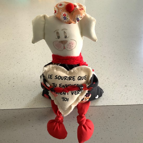 Poupette chien et coeur avec pensée #255