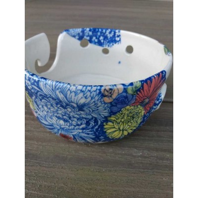 Bol à laine motifs floral et oiseaux