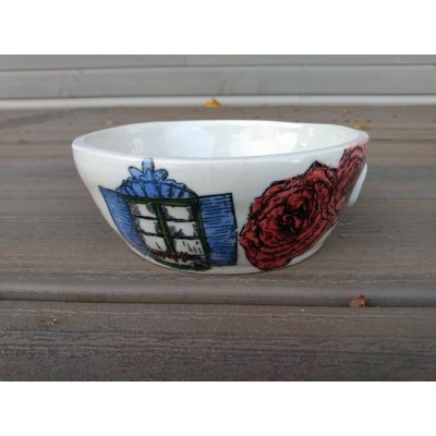 Bol à soupe motif fenêtres et fleurs