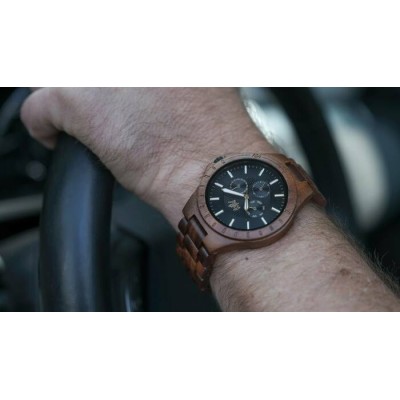 Montre en bois,  Modèle Lightning TN10