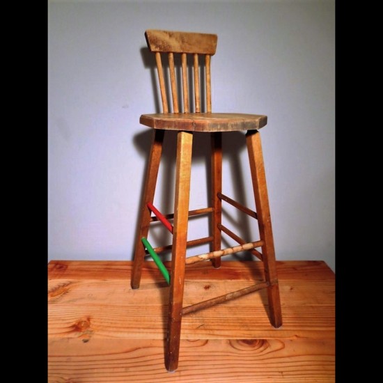 Banc à dossier en bois