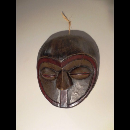 Hibou en bois sculpté