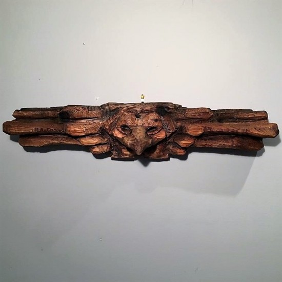 Hibou sculpté en cèdre