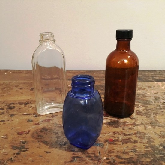 Petite bouteille en verre transparent