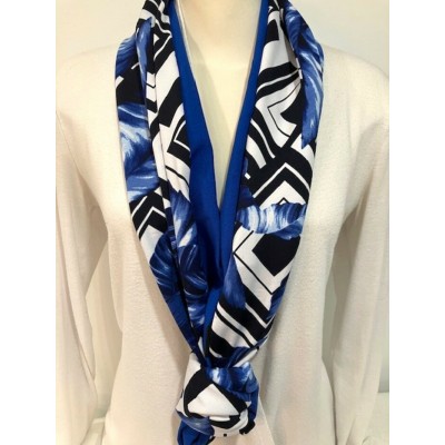 Foulard avec feuilles bleues et motifs noir et...