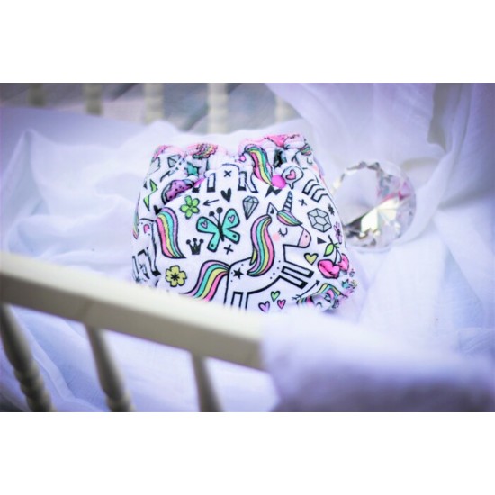 Couche moulée licorne et diamant
