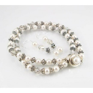 Collier et boucles d'oreille cristal Swarovski...